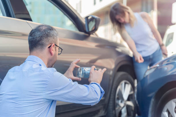 Professional Commercial Auto Insurance technician working in East Valley, NV